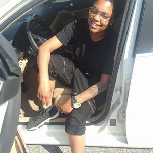 Meet your Posher, Candace